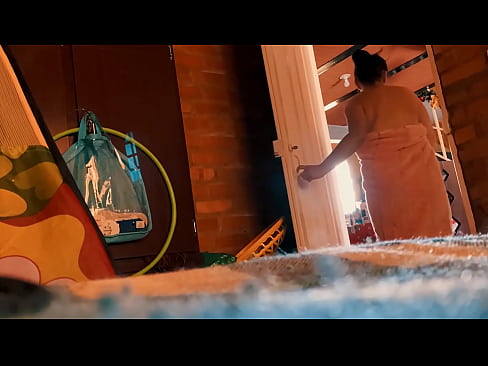 ❤️ My oom volg my in die stort, hy naai my terwyl ek stort. Porno op af.com-porn-kai.ru ️❤